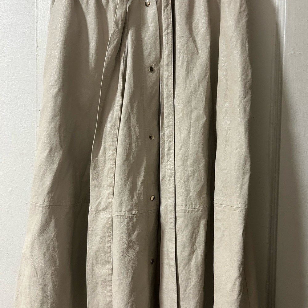 Zara Cream Button-Up faux leather skirt